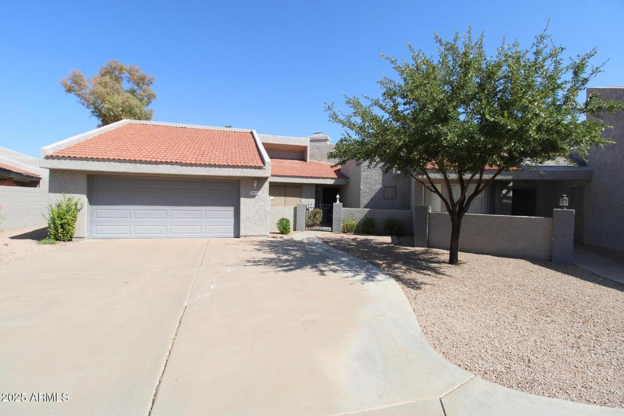 792 W El Monte Pl. #8, Chandler, AZ 85225