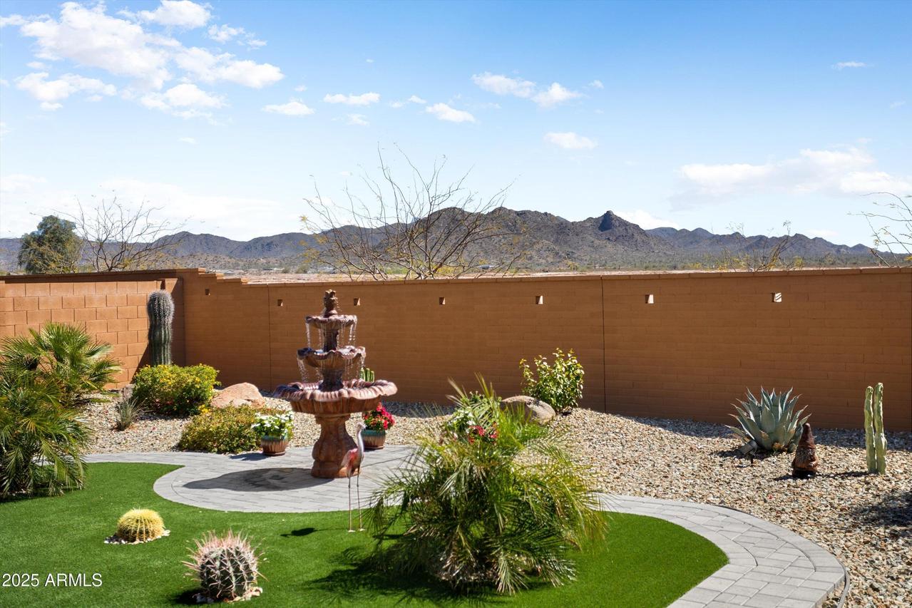 27391 W Wahalla Ln., Buckeye, AZ 85396