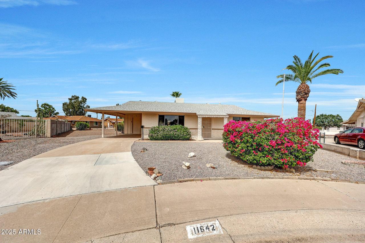 11642 N 103rd Ave., Sun City, AZ 85351