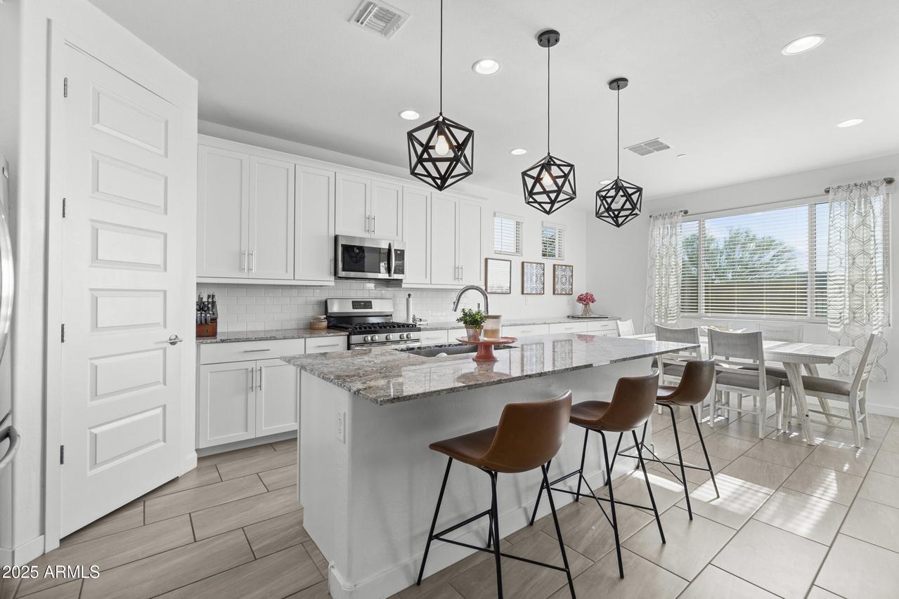 32041 N 123rd Ln., Peoria, AZ 85383