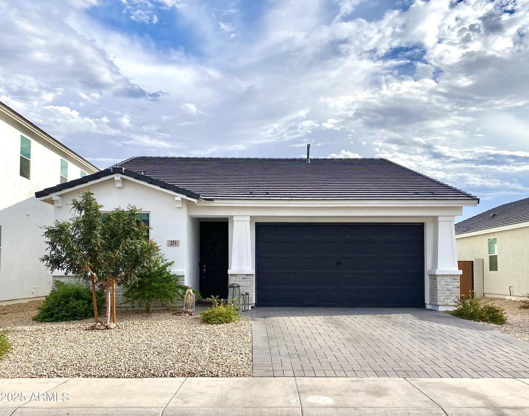 251 E Mint Ln., San Tan Valley, AZ 85140