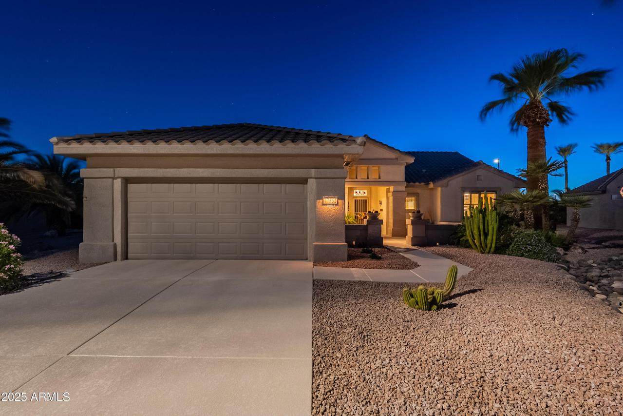 17552 N Somerset Dr., Surprise, AZ 85374