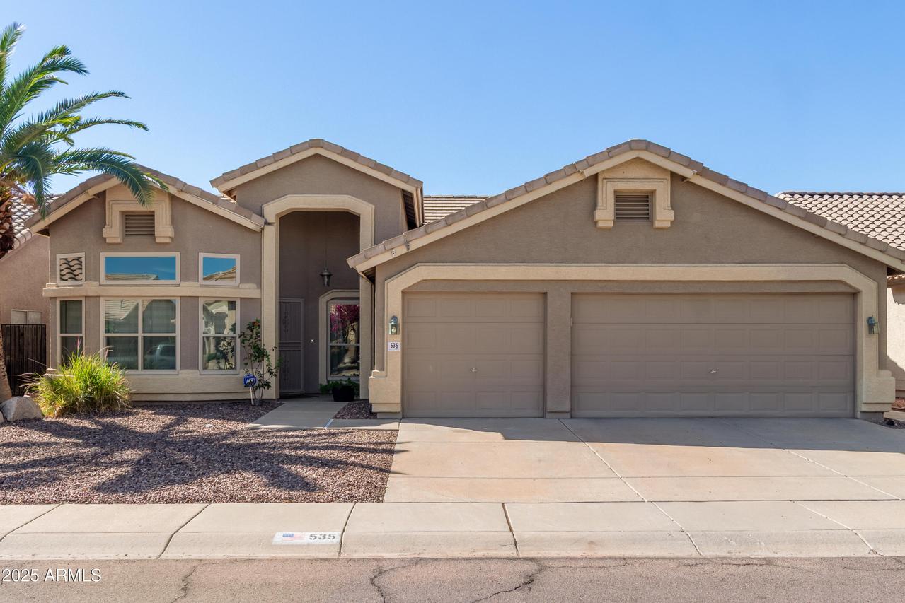 535 W Michelle Dr., Phoenix, AZ 85023