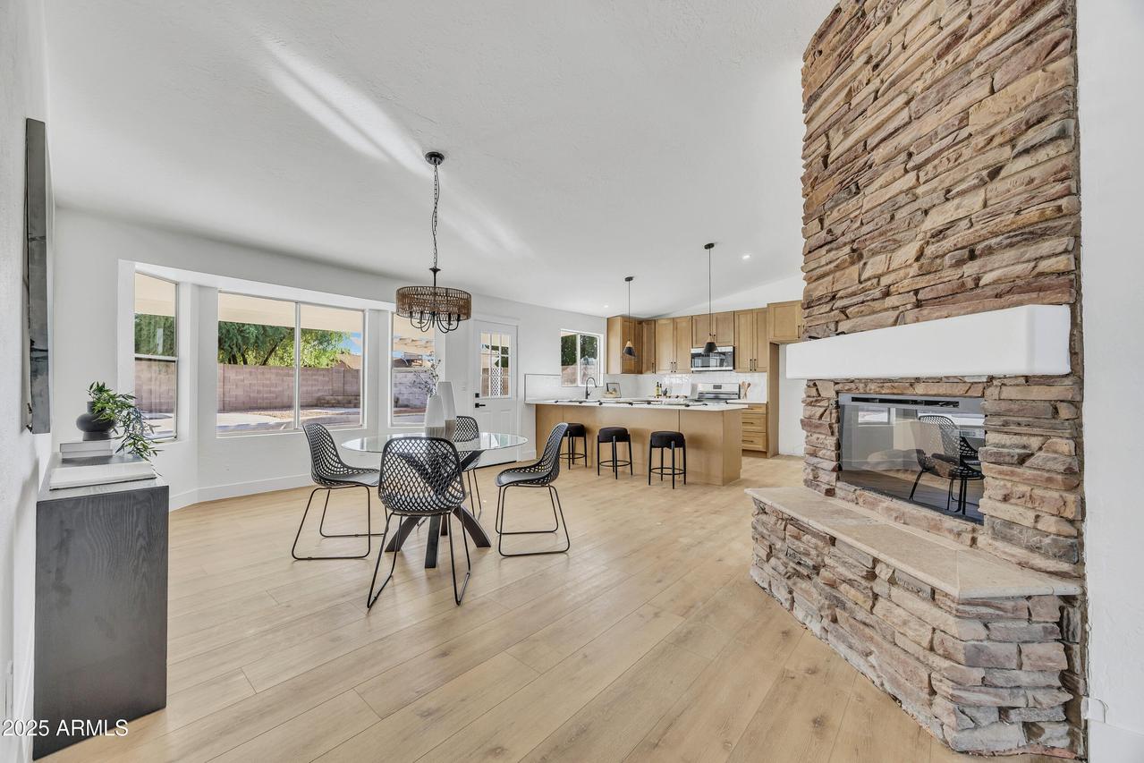 335 W Wescott Dr., Phoenix, AZ 85027