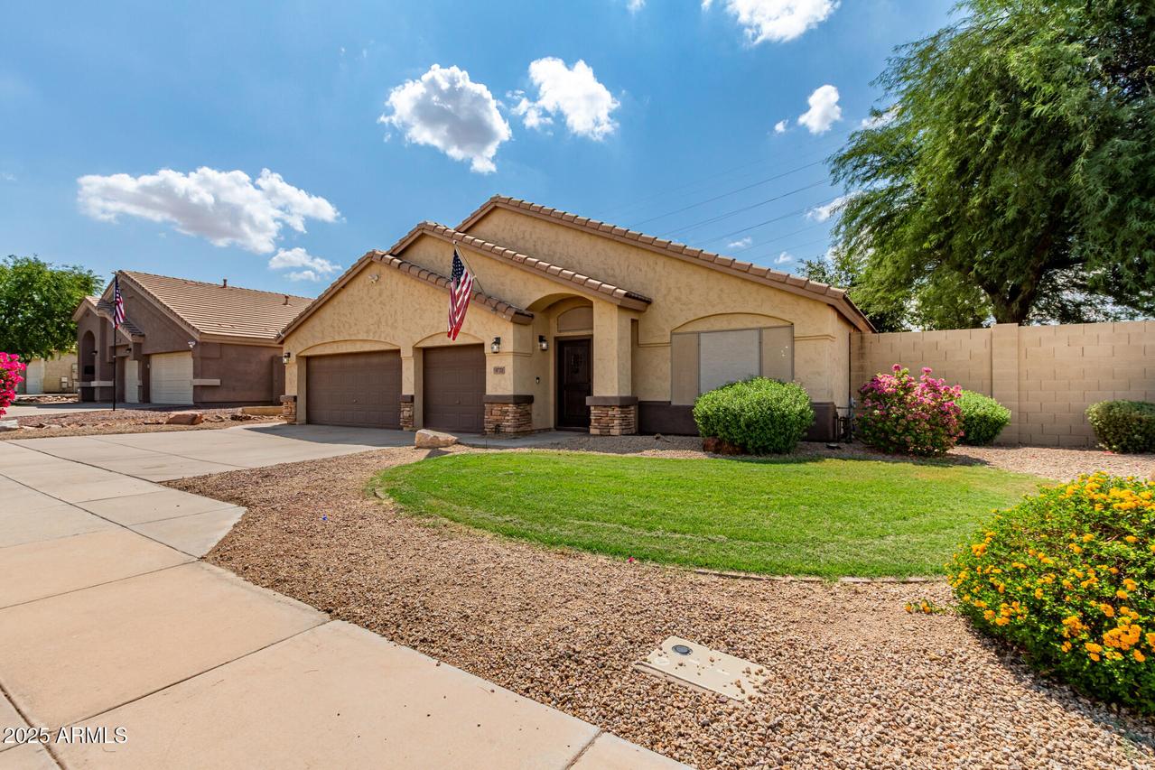 8723 E Posada Ave., Mesa, AZ 85212