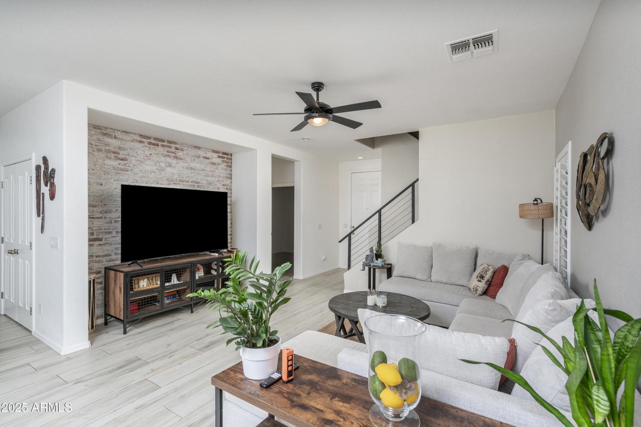 5836 E Hampton Ave., Mesa, AZ 85206