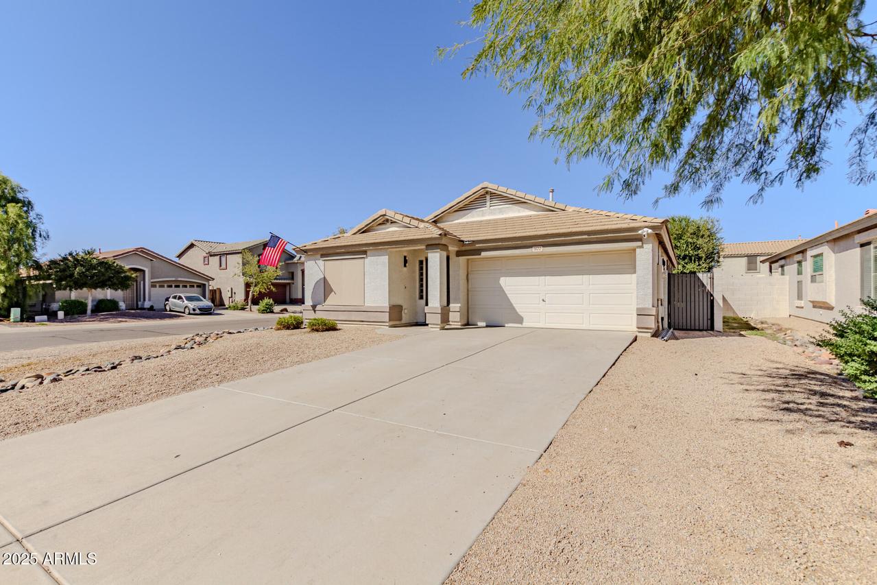 1622 E Kelsi Ave., San Tan Valley, AZ 85140