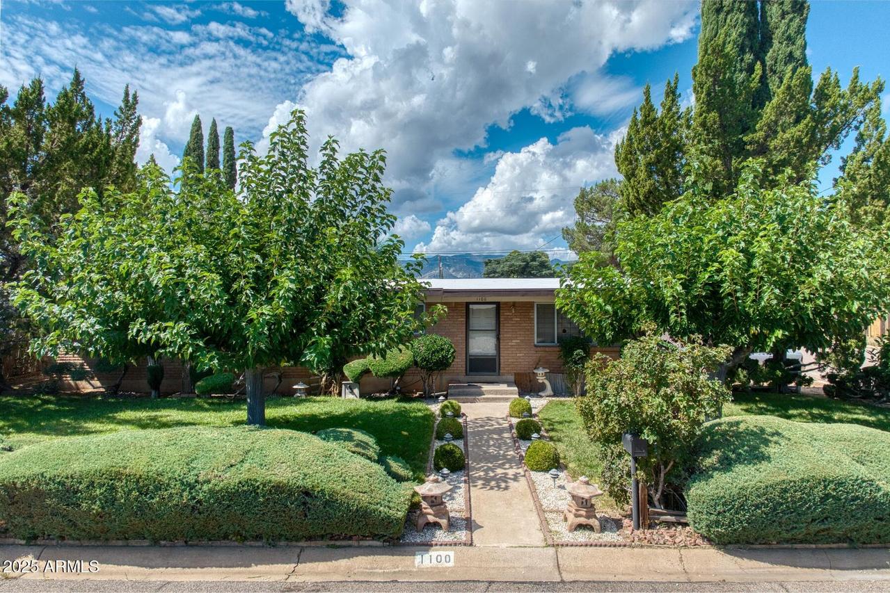 1100 Bella Vista Dr., Sierra Vista, AZ 85635