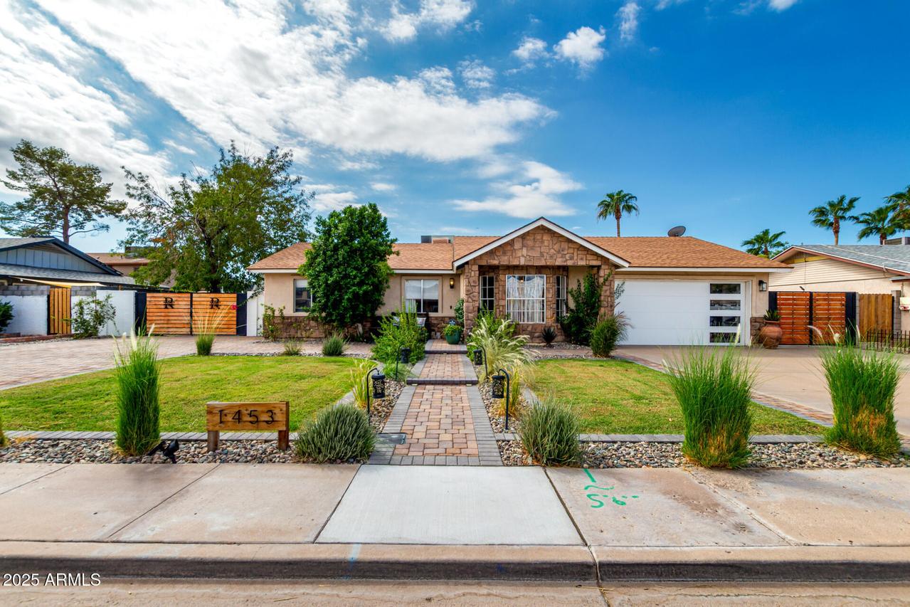 1453 E Kramer St., Mesa, AZ 85203