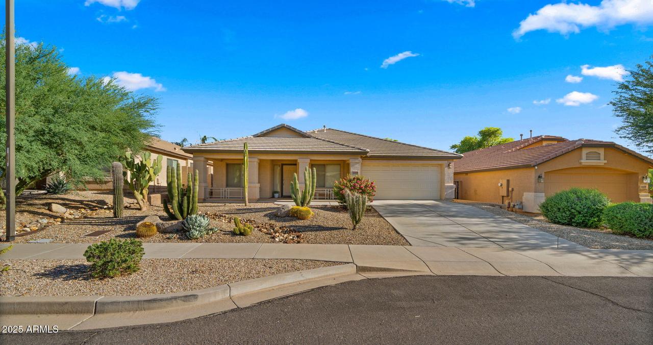 2215 W Peak View Rd., Phoenix, AZ 85085