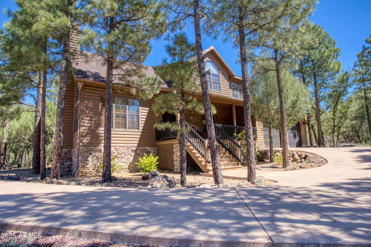 915 Lakeshore Dr., Lakeside, AZ 85929