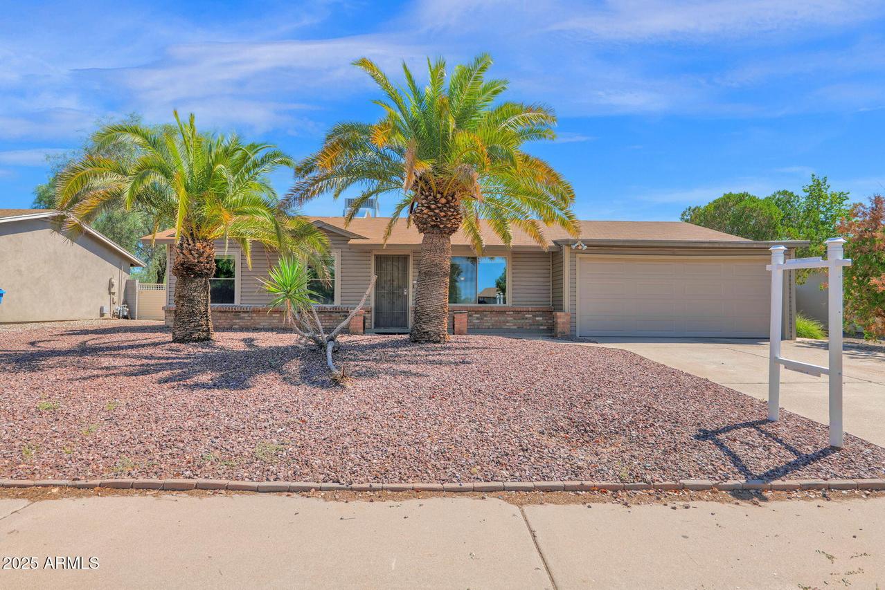 19025 N 18th Dr., Phoenix, AZ 85027