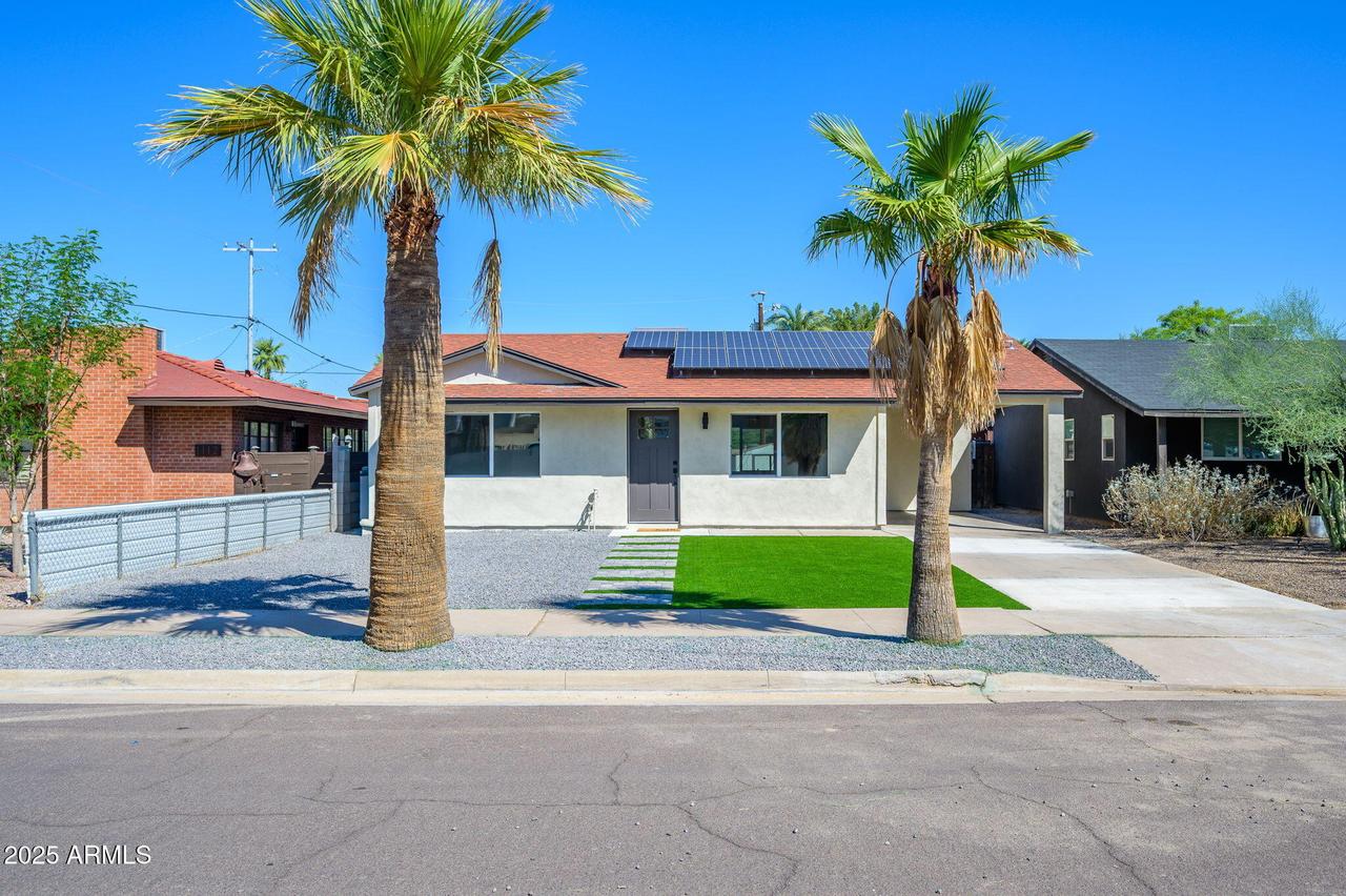 1116 E Almeria Rd., Phoenix, AZ 85006
