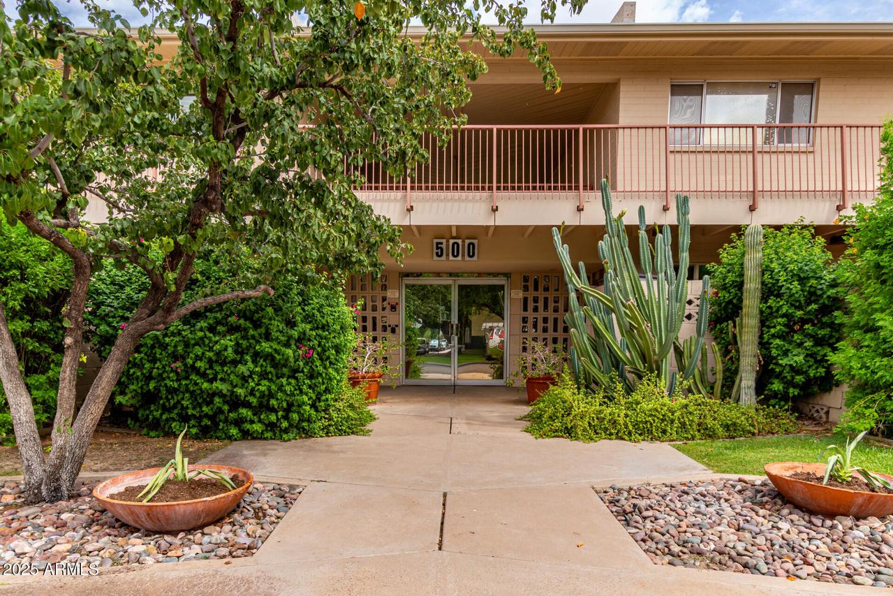 500 W Clarendon Ave. #F6, Phoenix, AZ 85013