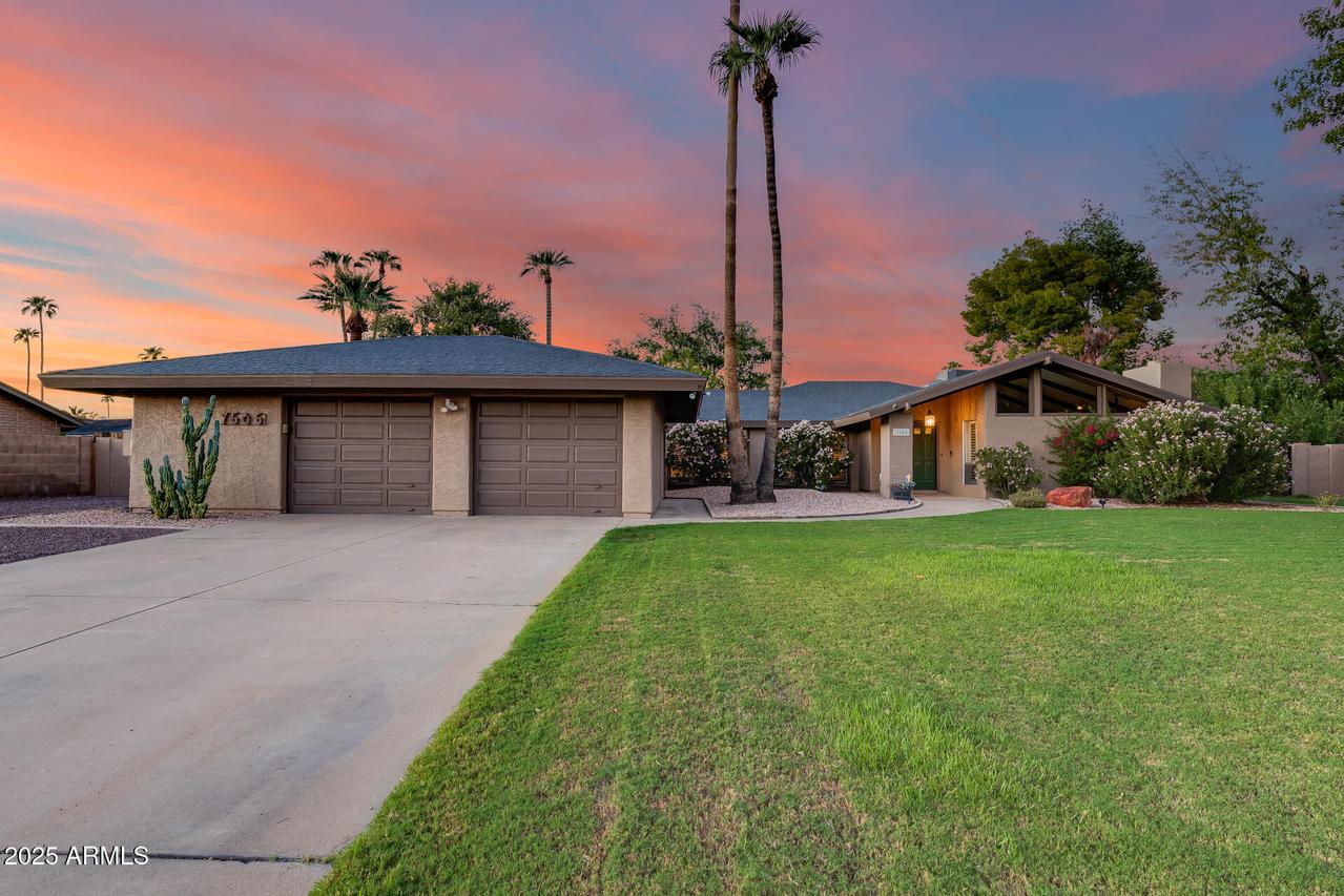 7606 W Wagoner Rd., Glendale, AZ 85308