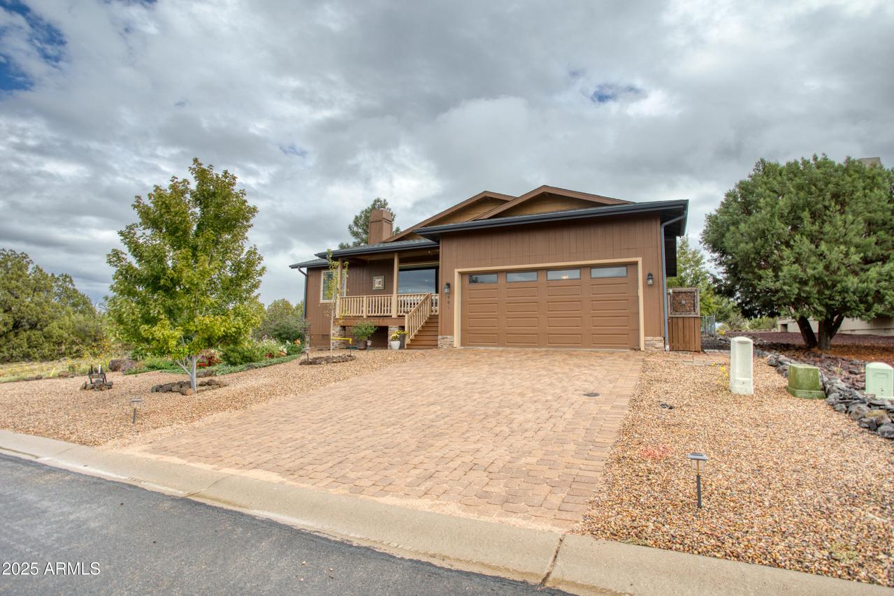 901 S Ridgeline Dr., Show Low, AZ 85901