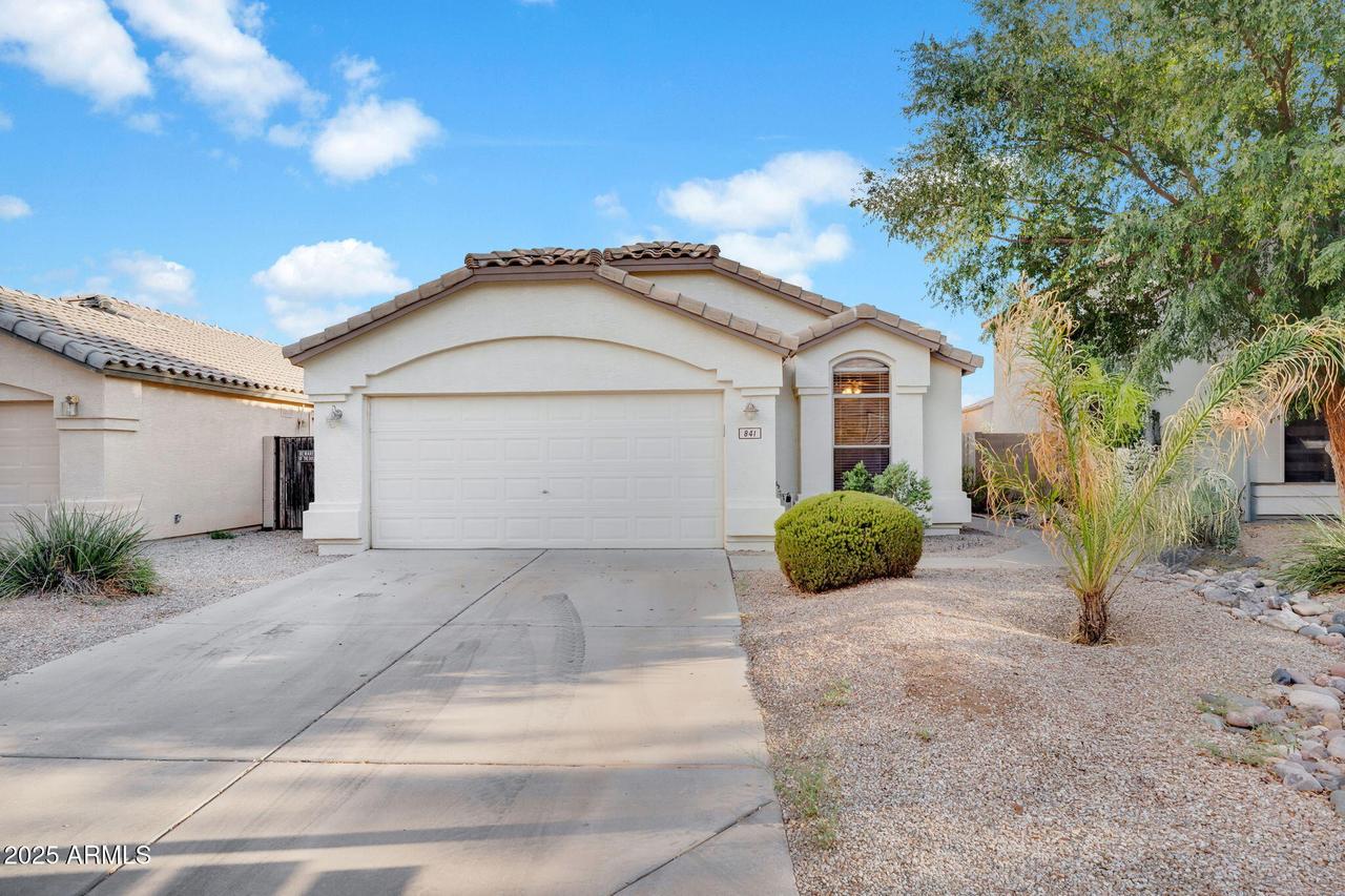 841 E Lovegrass Dr., San Tan Valley, AZ 85143