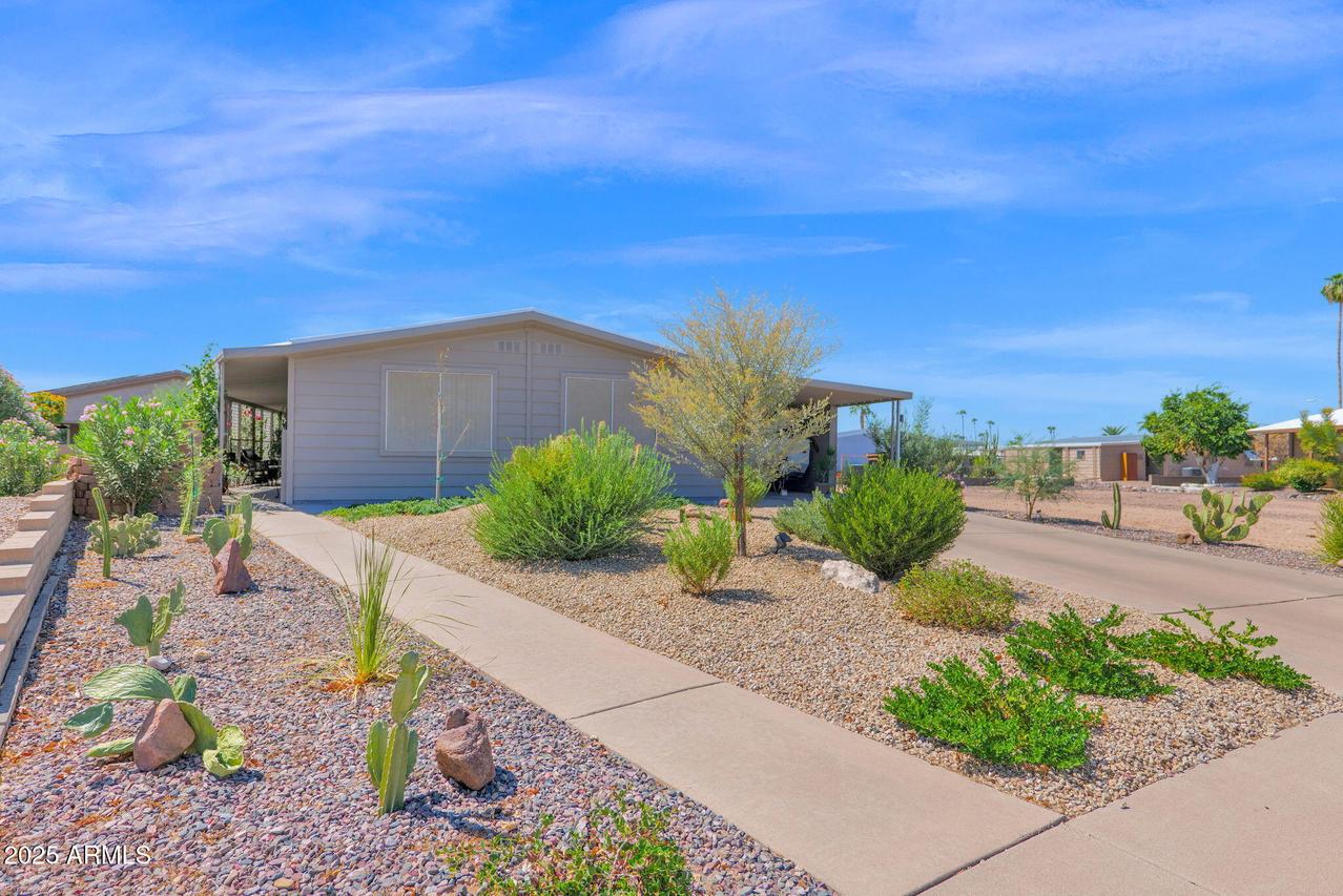 2250 N Floyd Dr., Mesa, AZ 85215