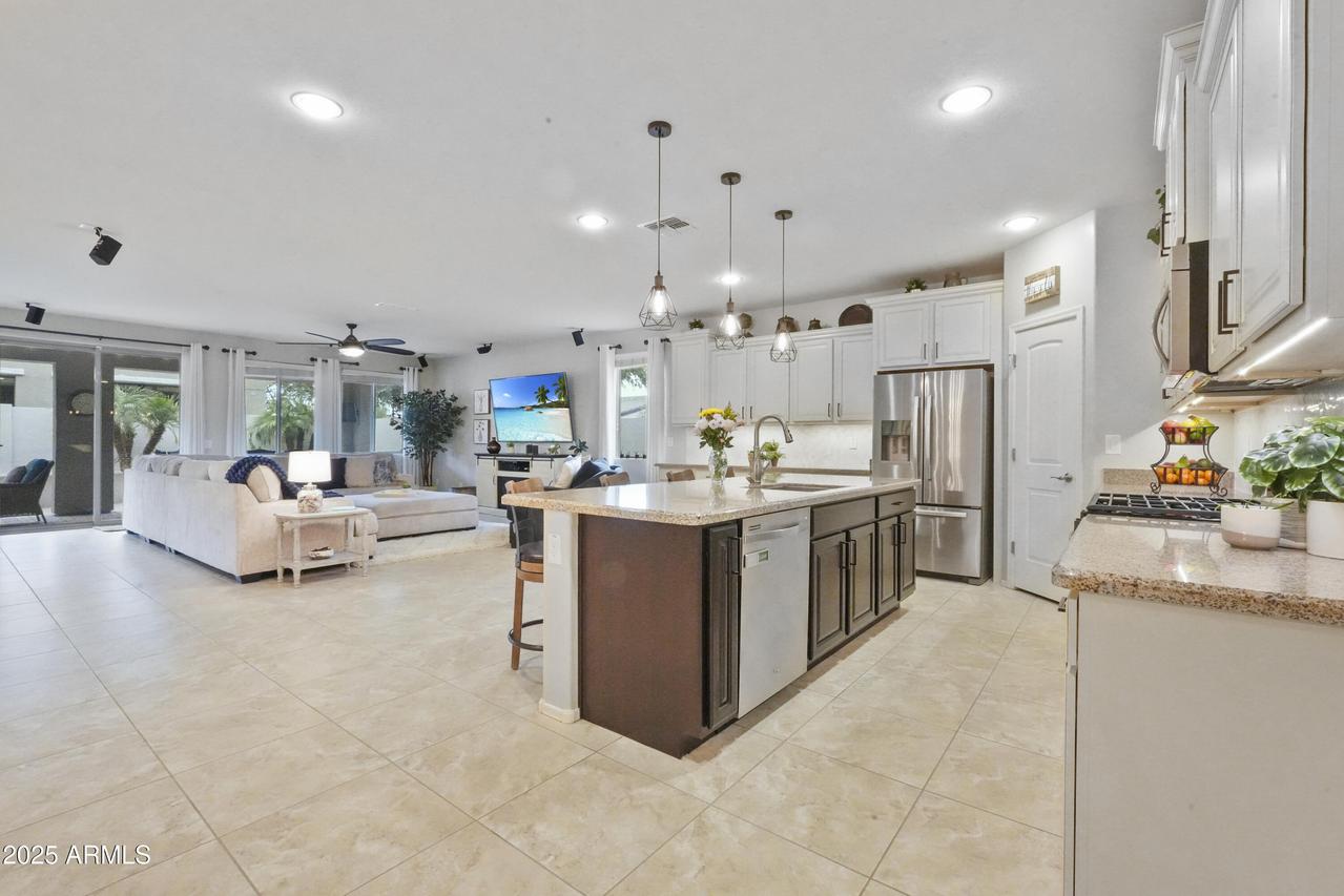 22451 E Avenida Del Valle, Queen Creek, AZ 85142