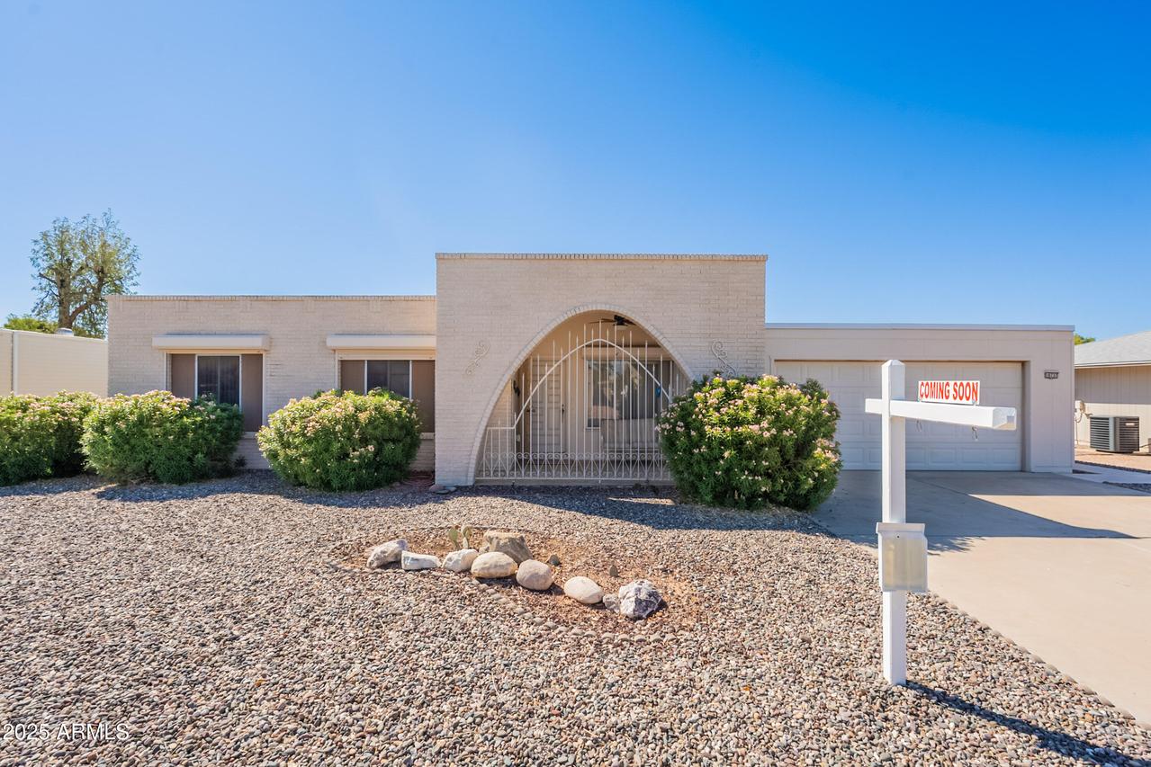 10737 W Brookside Dr., Sun City, AZ 85351