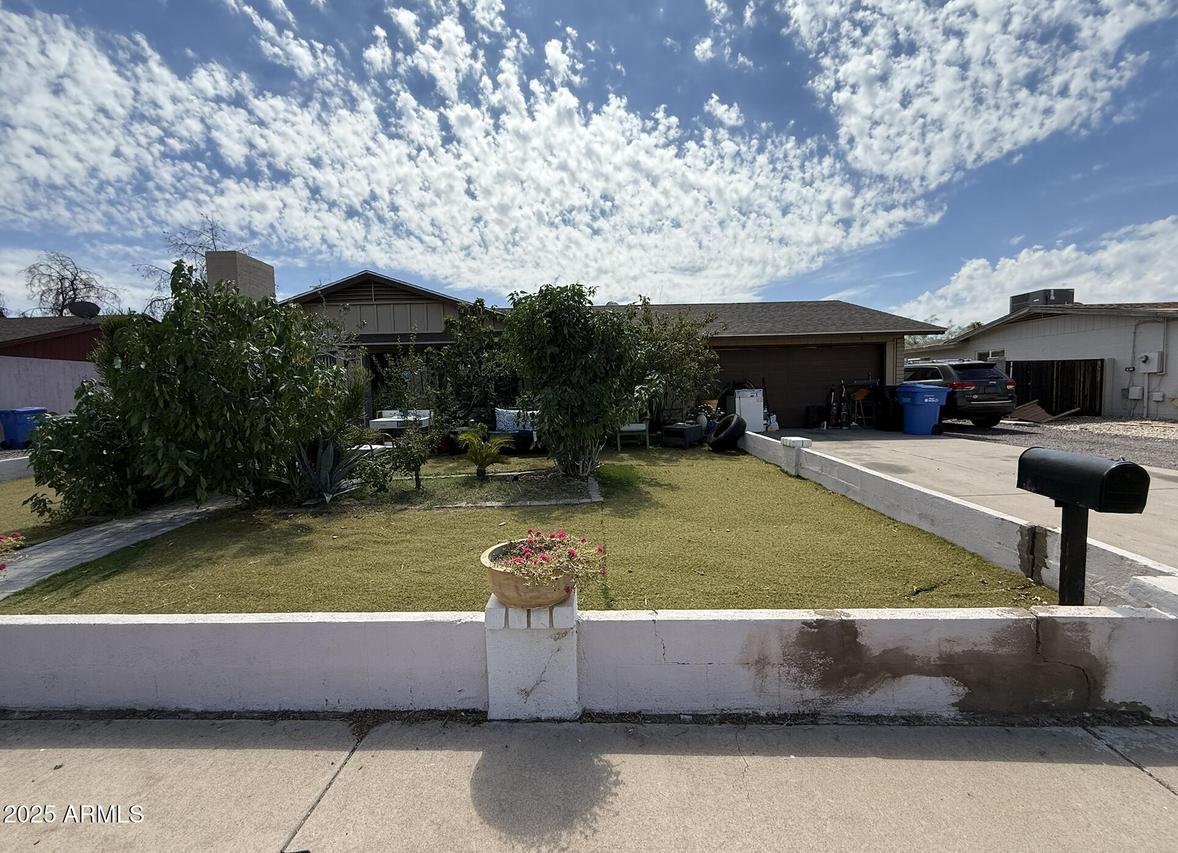 1629 W Taro Ln., Phoenix, AZ 85027