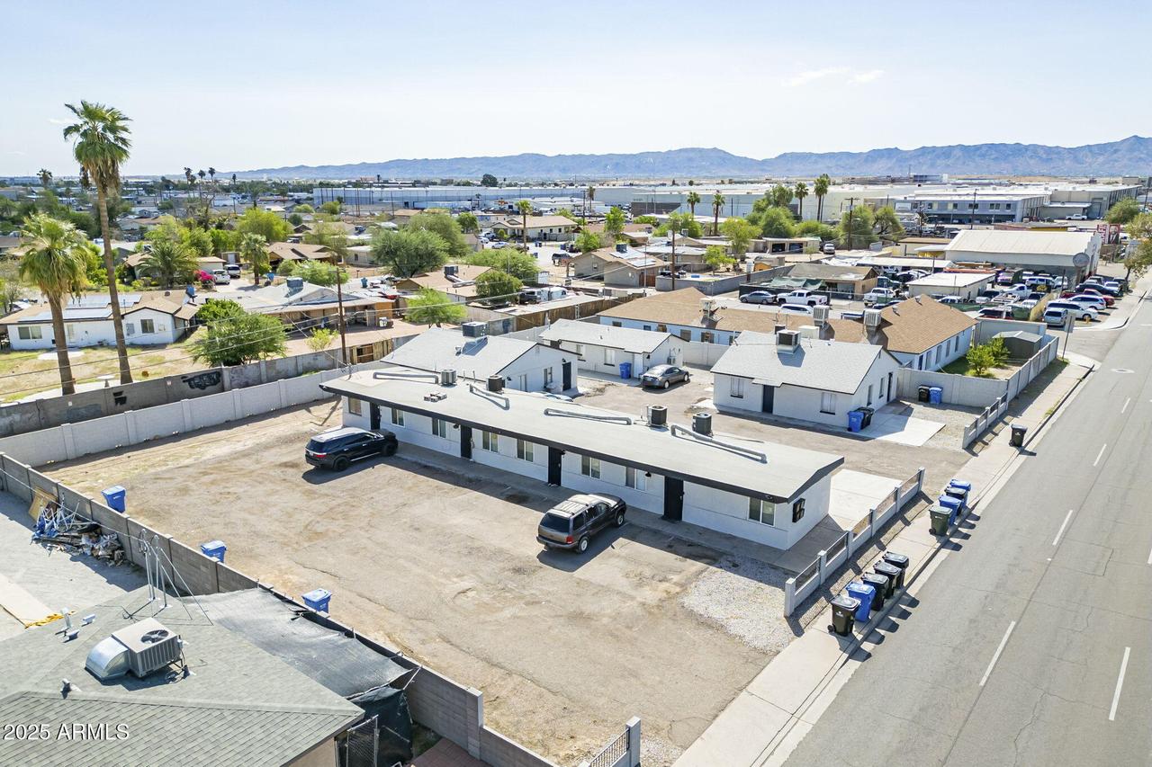 927 S 35th Ave., Phoenix, AZ 85009