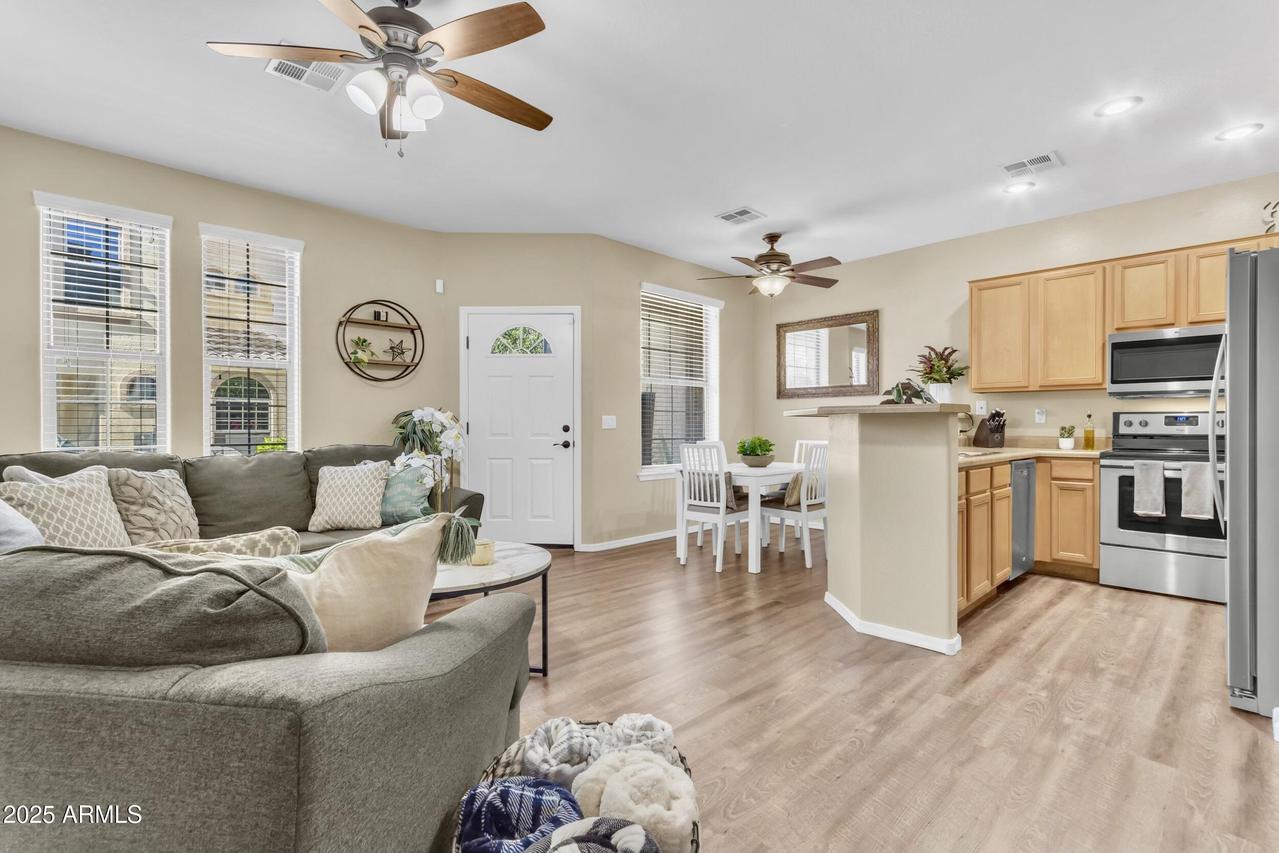 6710 E University Dr. #118, Mesa, AZ 85205