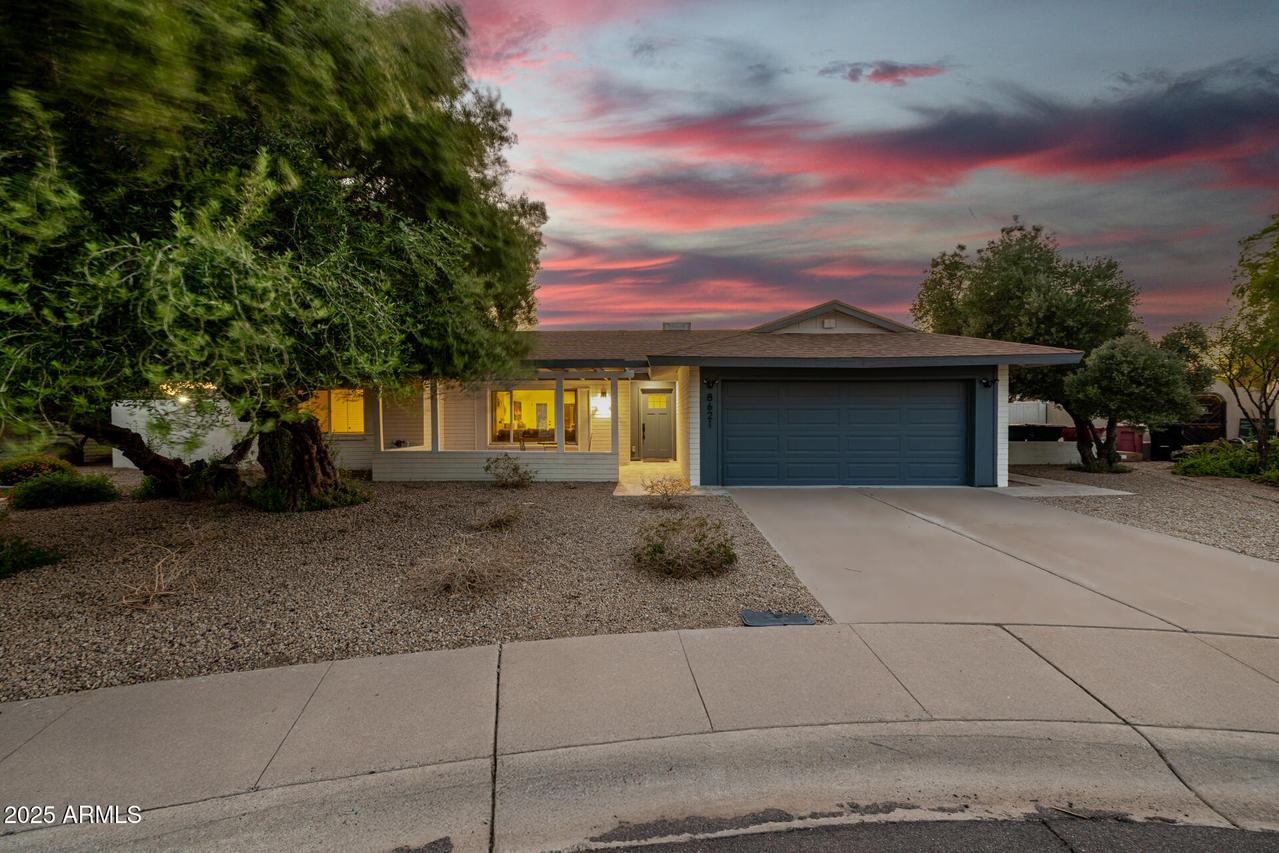 8621 E Columbus Ave., Scottsdale, AZ 85251