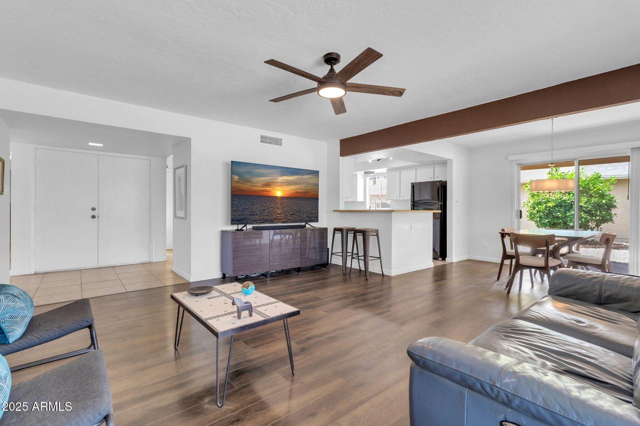26447 S Snead Dr., Sun Lakes, AZ 85248