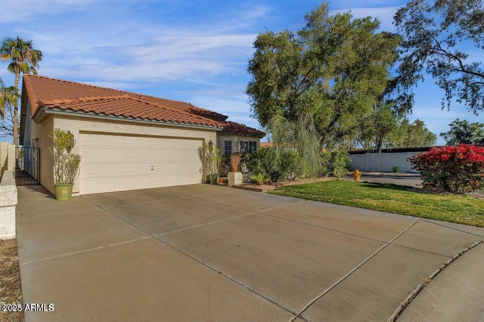 4932 E Monte Way, Phoenix, AZ 85044