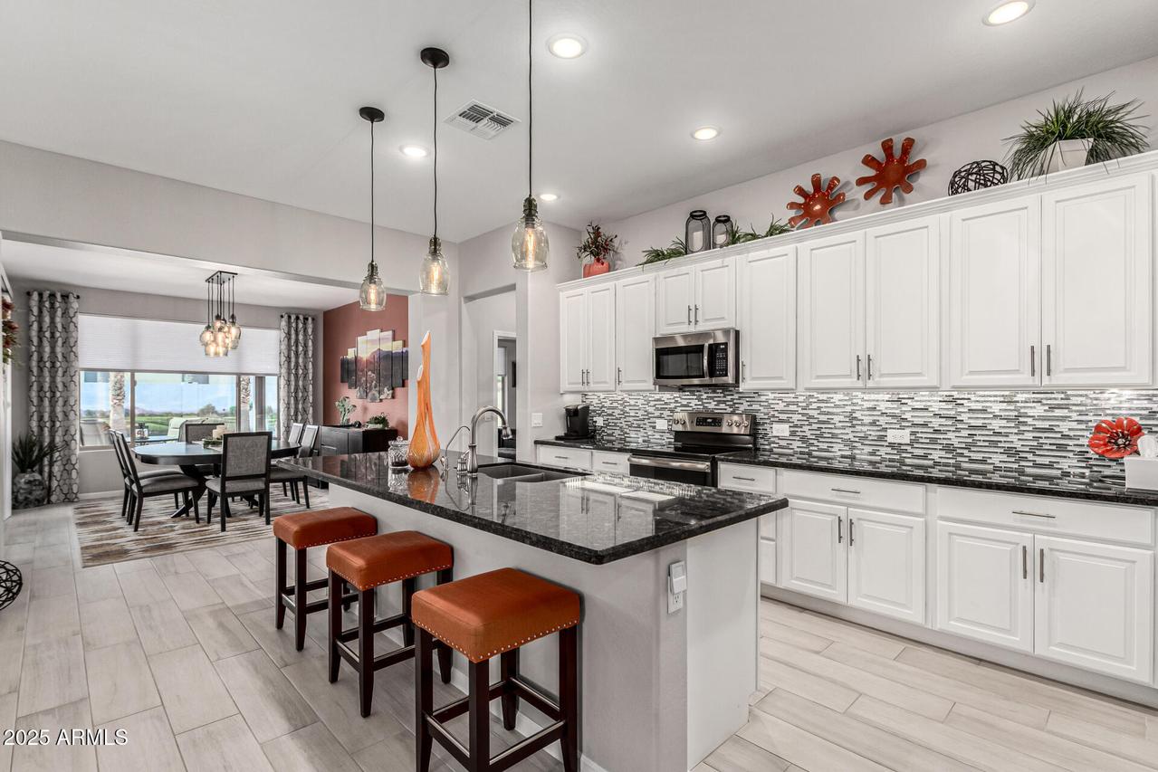 4801 W Buckskin Dr., Eloy, AZ 85131