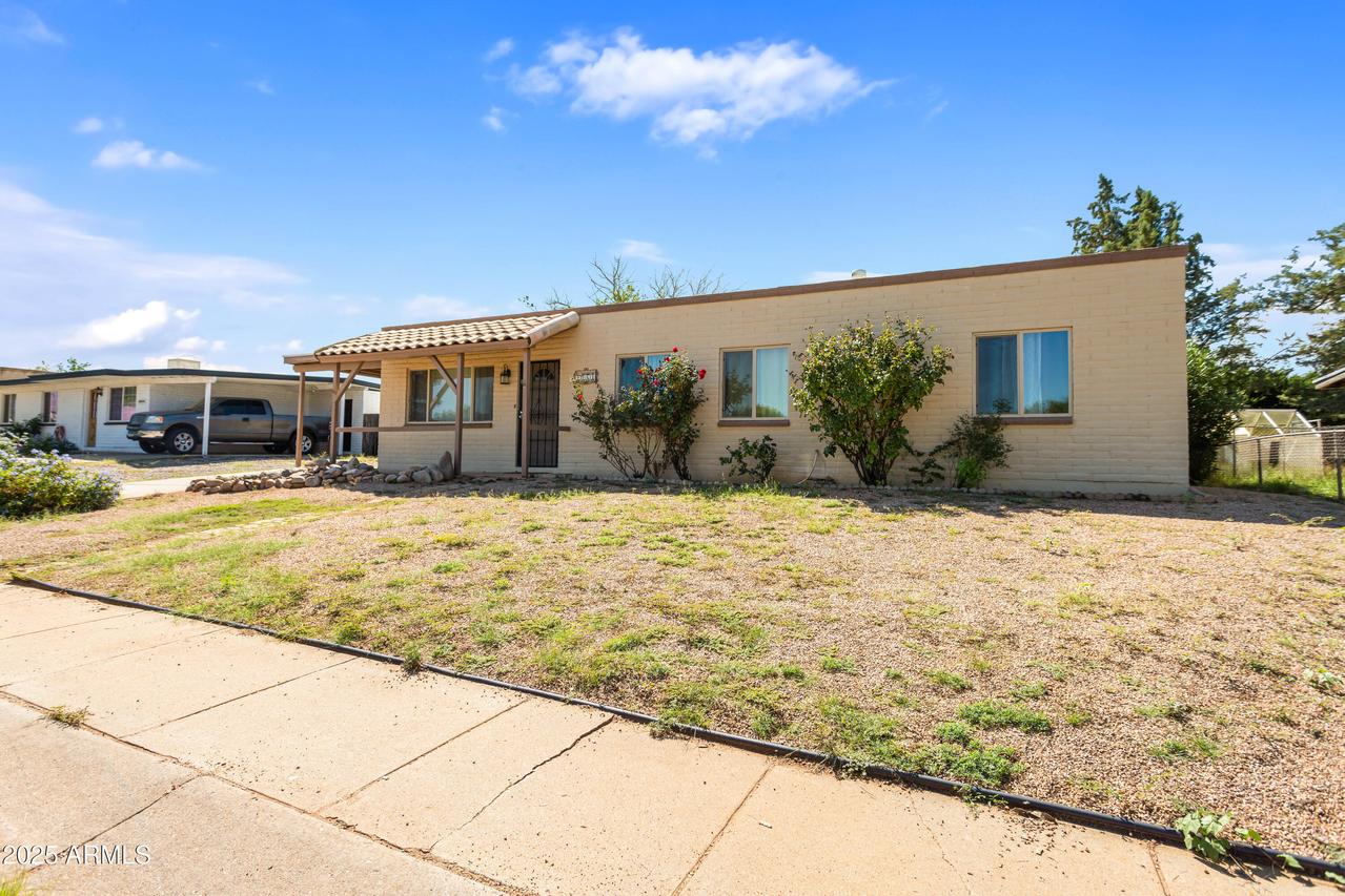 4964 E Raffaele Dr., Sierra Vista, AZ 85635