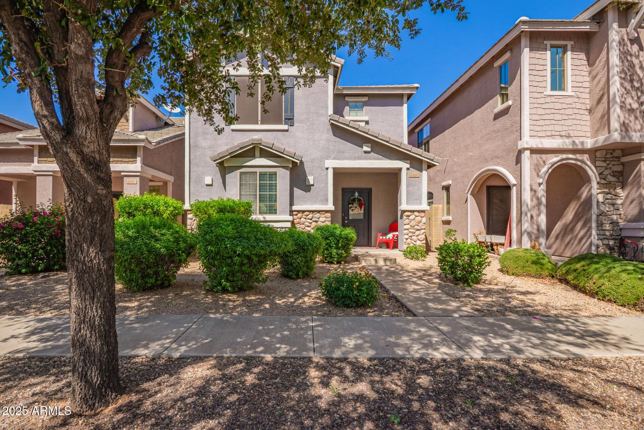 4368 E Sack Dr., Phoenix, AZ 85050