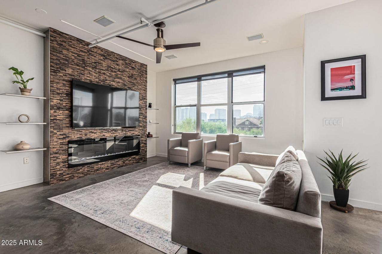 1326 N Central Ave. #303, Phoenix, AZ 85004