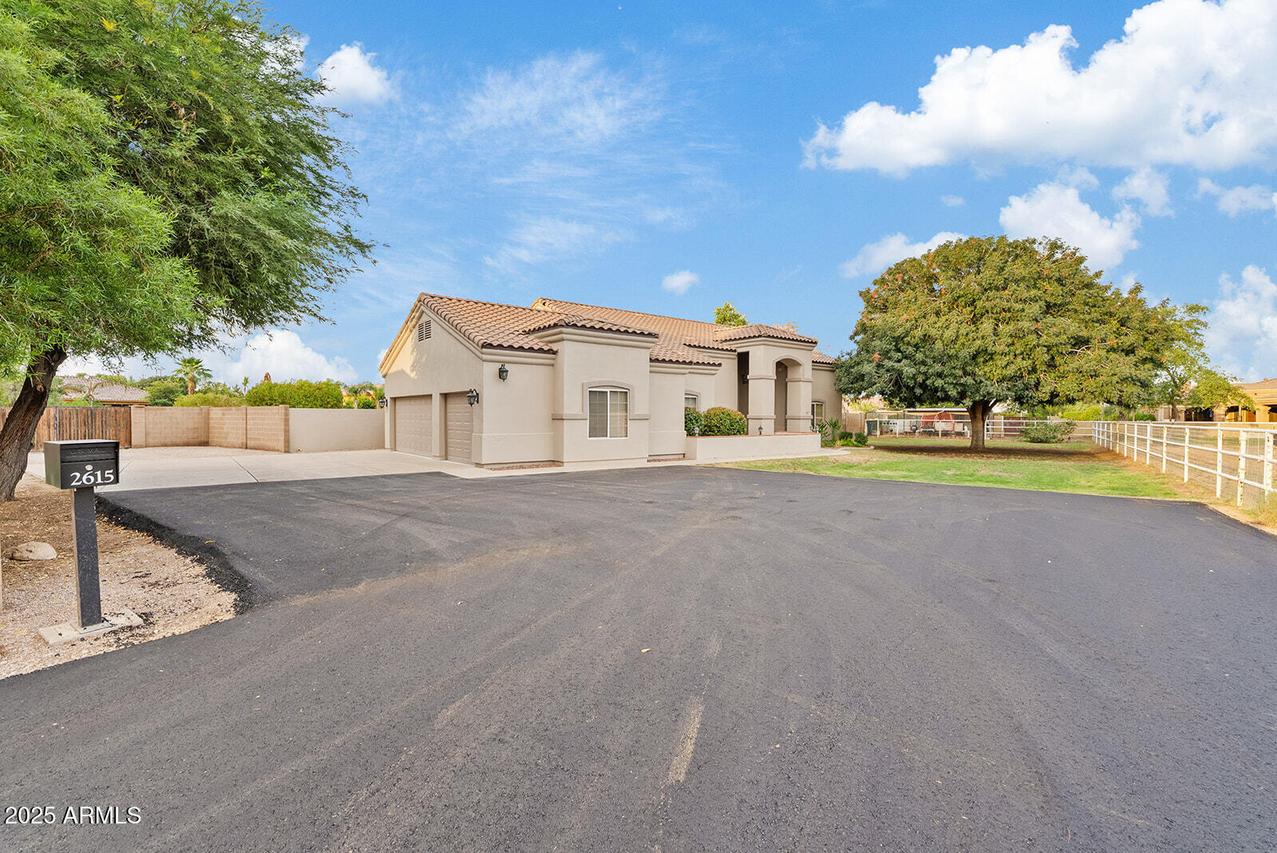 2615 E San Carlos Way, Gilbert, AZ 85298