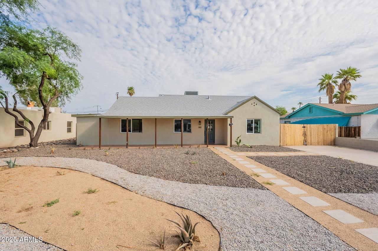 1642 E Turney Ave., Phoenix, AZ 85016
