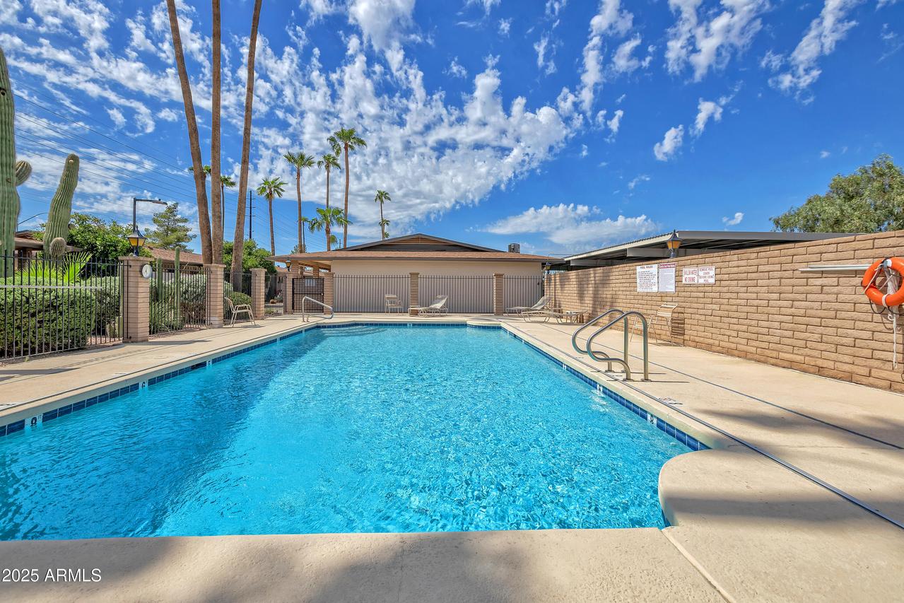 2416 E University Dr. #4, Mesa, AZ 85213