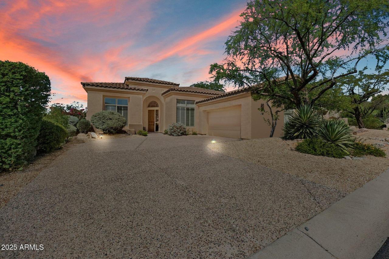 10662 E Blanche Dr., Scottsdale, AZ 85255