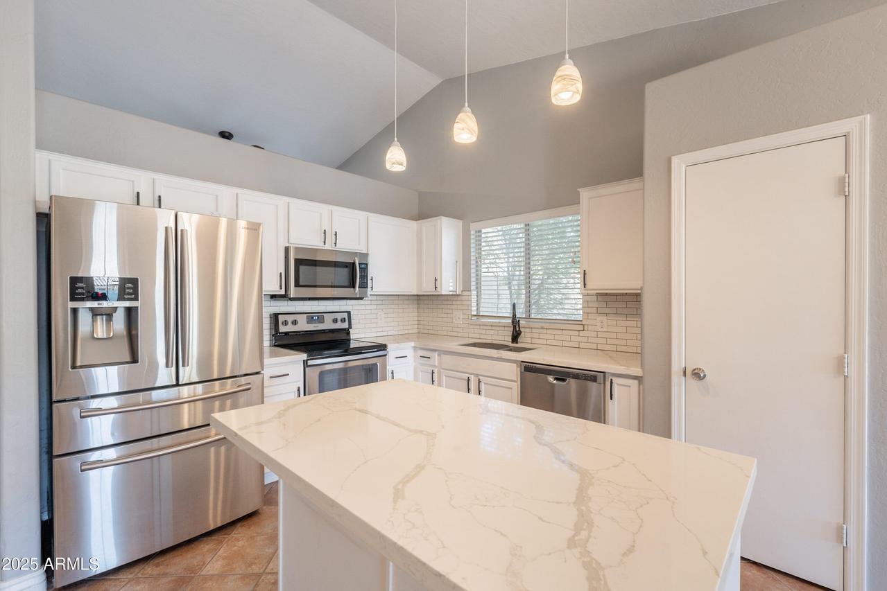 2477 E Flintlock Pl., Chandler, AZ 85286