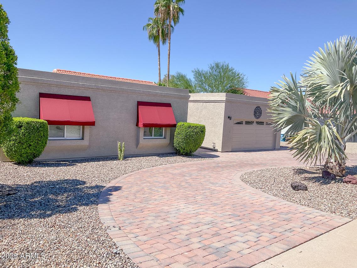 14830 N 10th St., Phoenix, AZ 85022