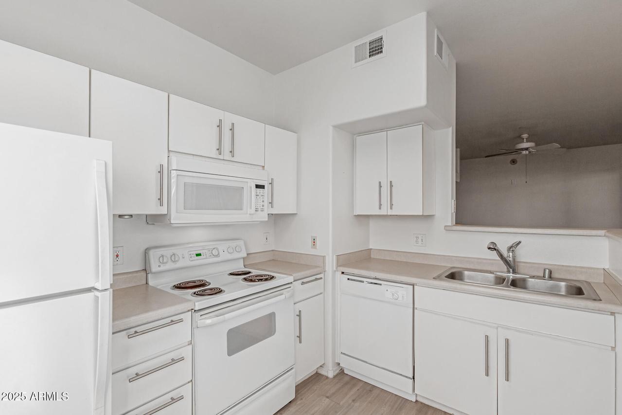 3302 N 7th St. #137, Phoenix, AZ 85014