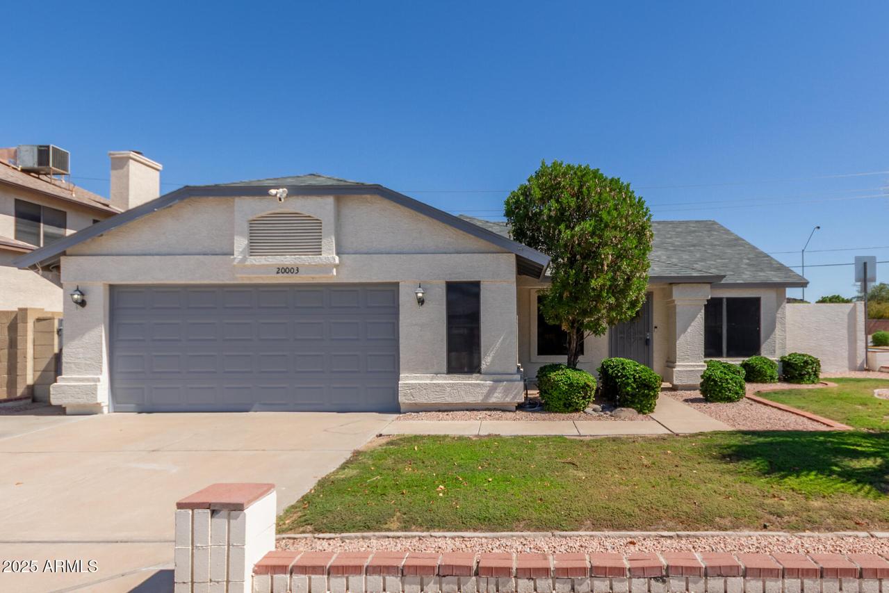 20003 N 43rd Dr., Glendale, AZ 85308