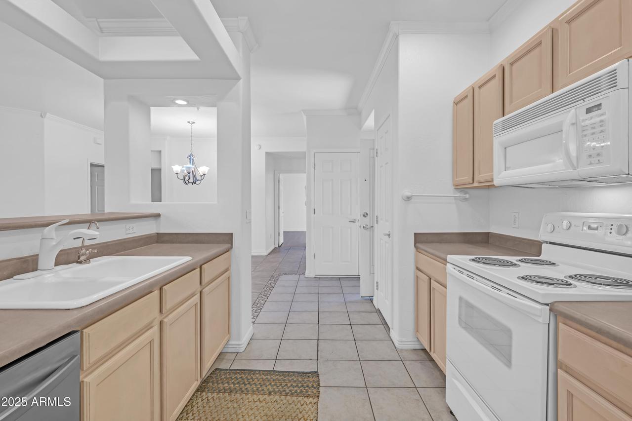 11500 E Cochise Dr. #1083, Scottsdale, AZ 85259