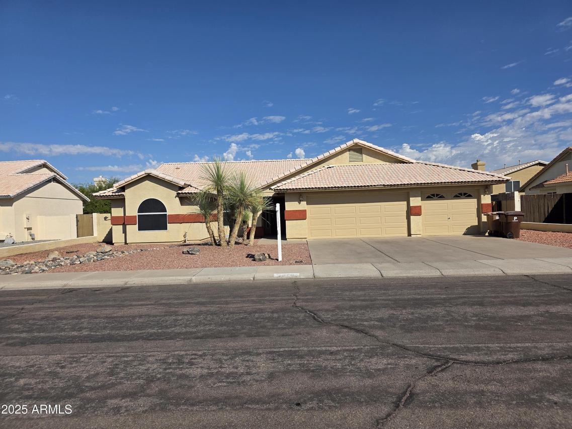 8758 W Bloomfield Rd., Peoria, AZ 85381
