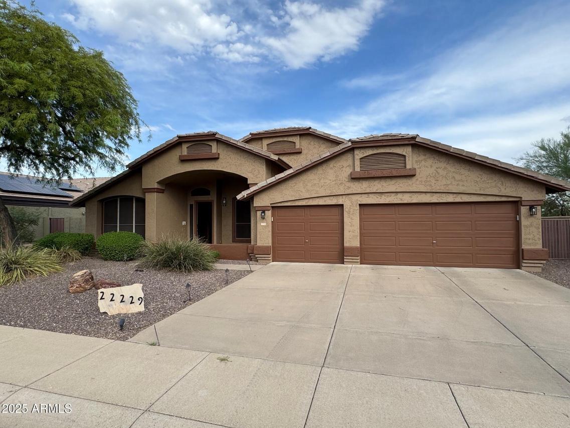 22229 N 41st St., Phoenix, AZ 85050