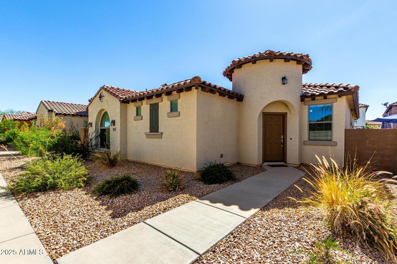 7214 E Orion St., Mesa, AZ 85207