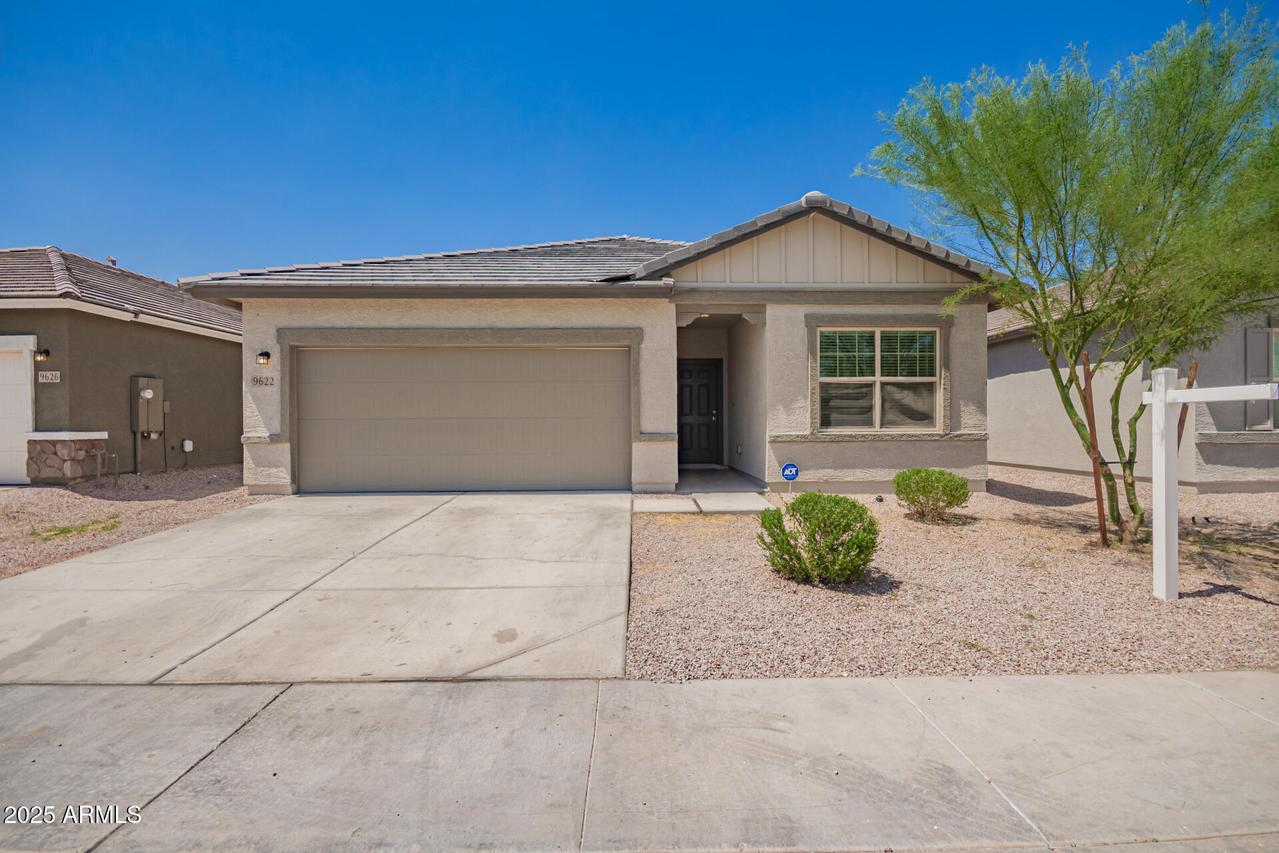 9622 W Agora Ln., Tolleson, AZ 85353