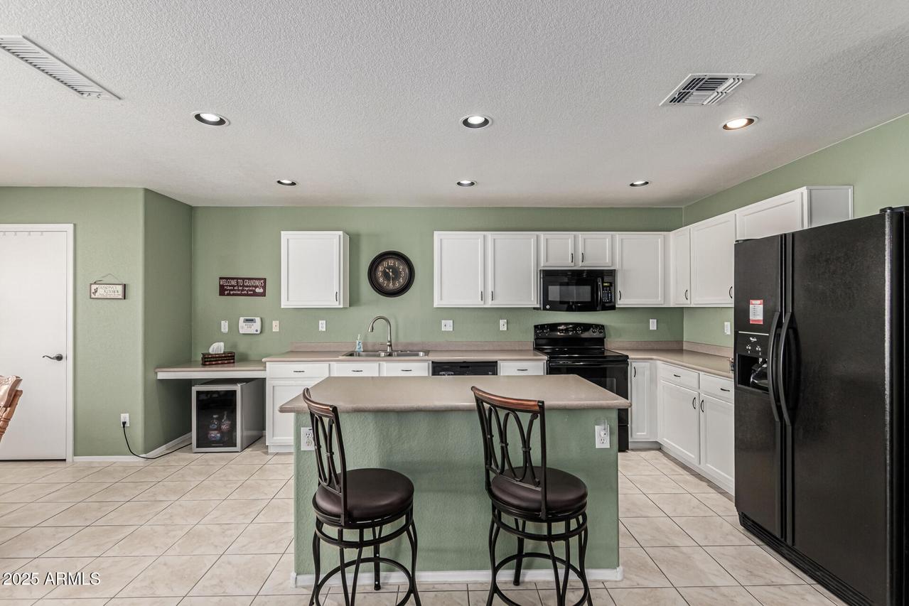 8822 S 12th St., Phoenix, AZ 85042