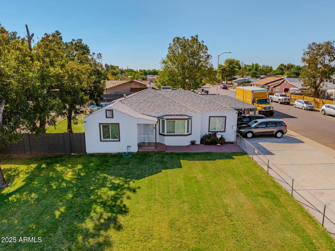 610 S Stapley Dr., Mesa, AZ 85204