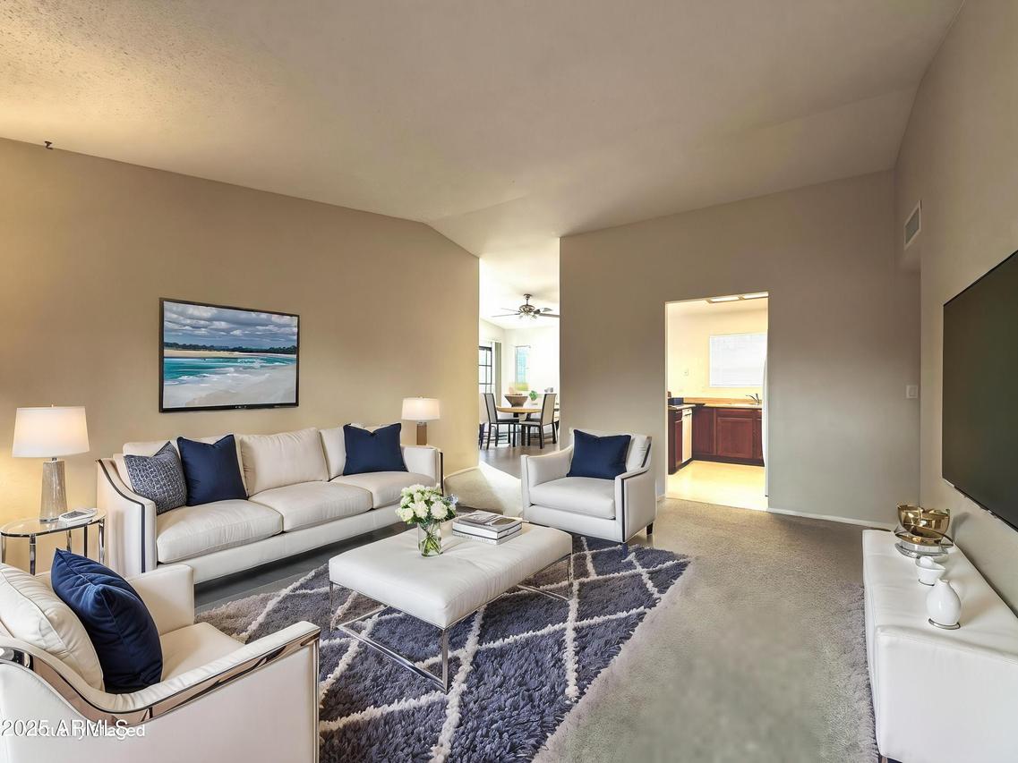 11022 S Iroquois Dr., Phoenix, AZ 85044
